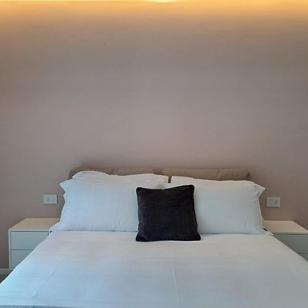 Lario Suite Apartments By Quokka 360 - With Parking Next To Como City Buitenkant foto