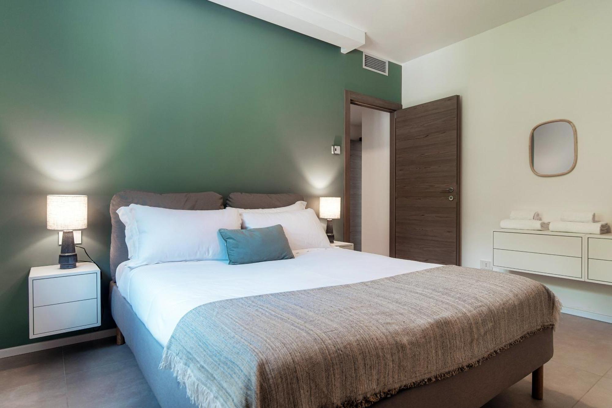 Lario Suite Apartments By Quokka 360 - With Parking Next To Como City Buitenkant foto