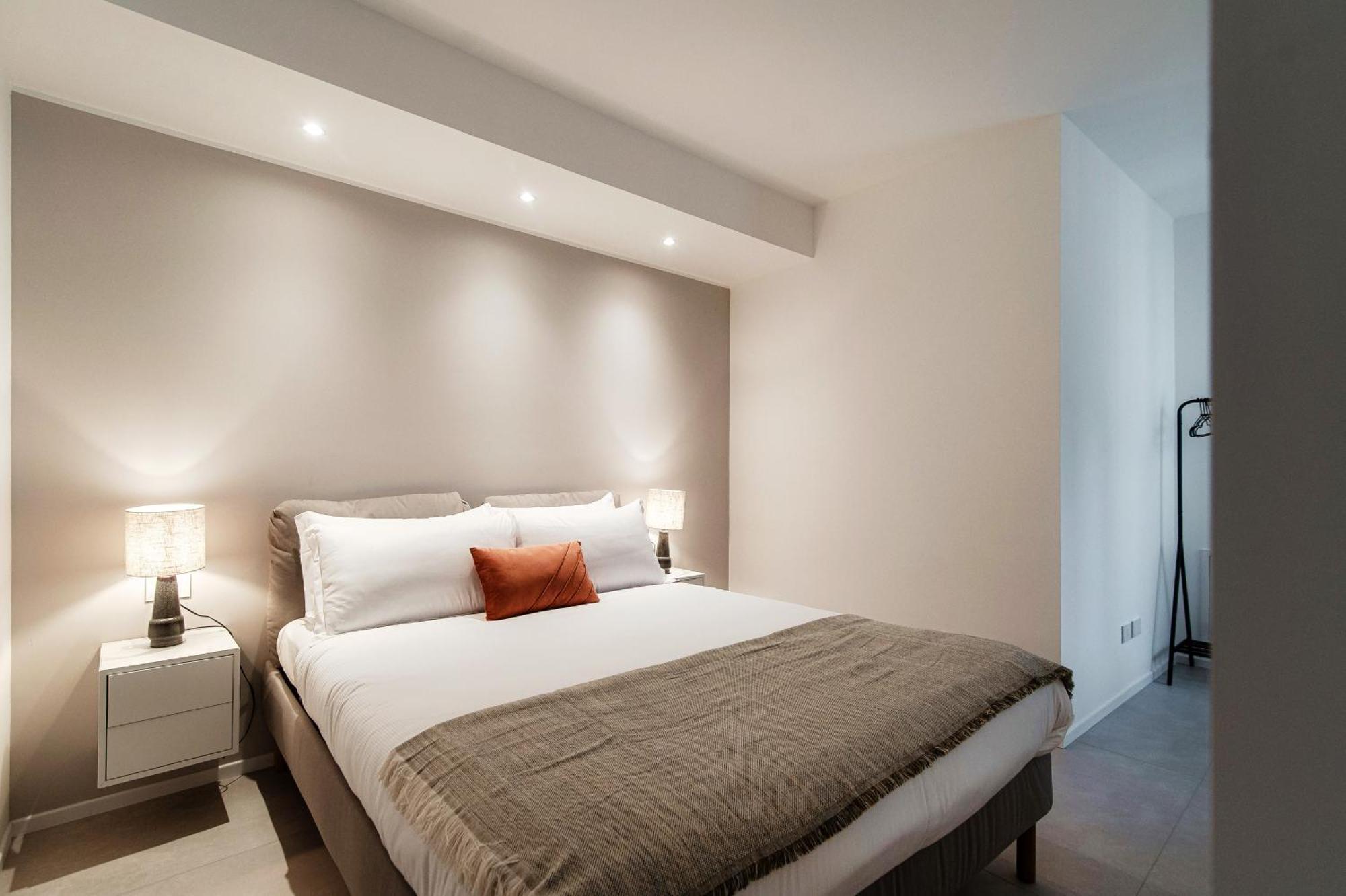 Lario Suite Apartments By Quokka 360 - With Parking Next To Como City Buitenkant foto