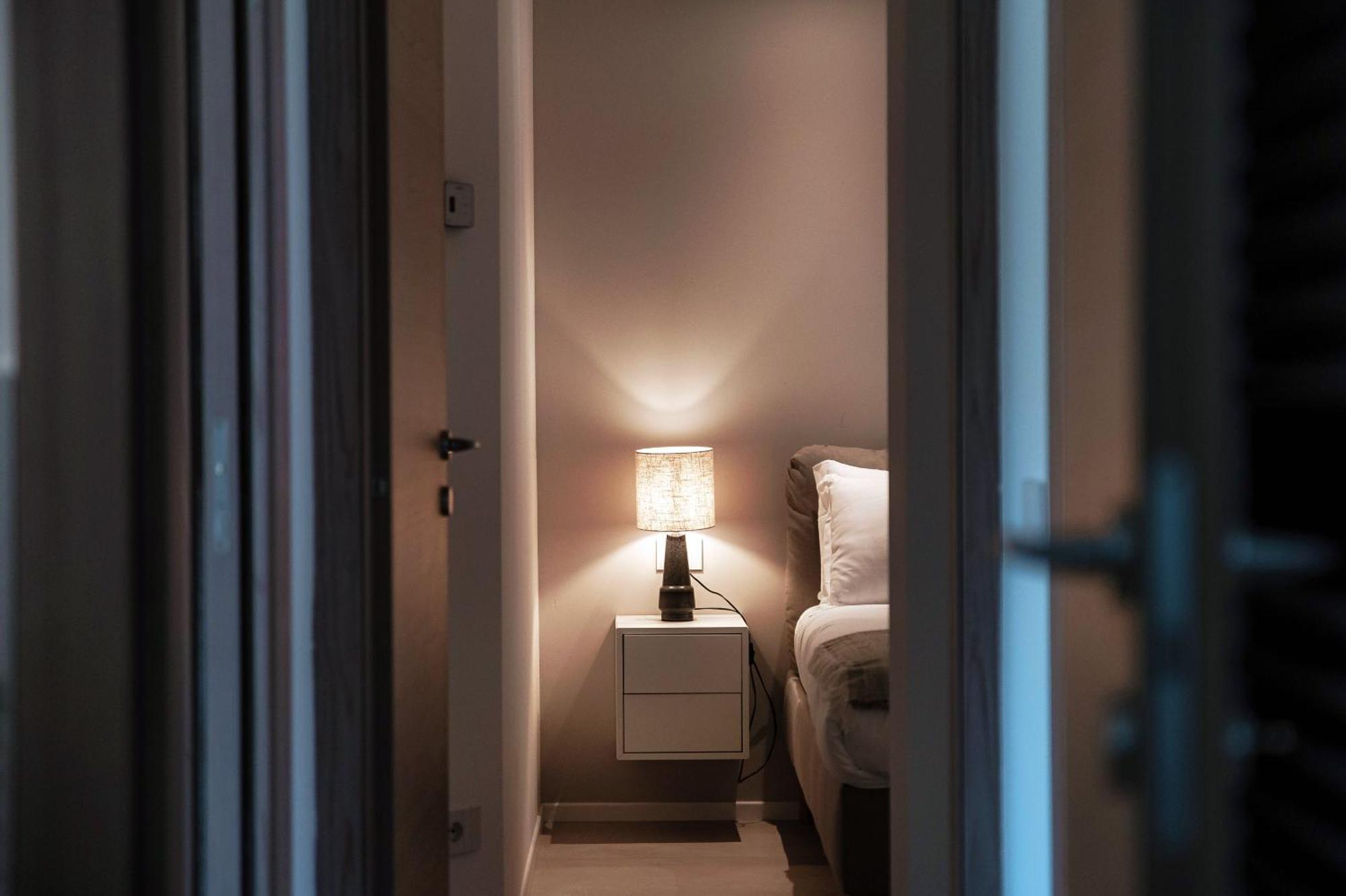 Lario Suite Apartments By Quokka 360 - With Parking Next To Como City Buitenkant foto