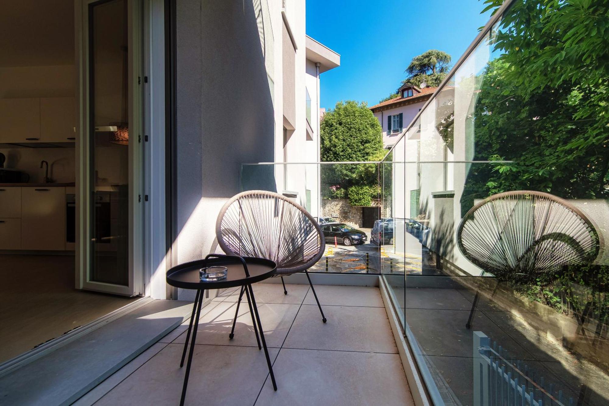 Lario Suite Apartments By Quokka 360 - With Parking Next To Como City Buitenkant foto