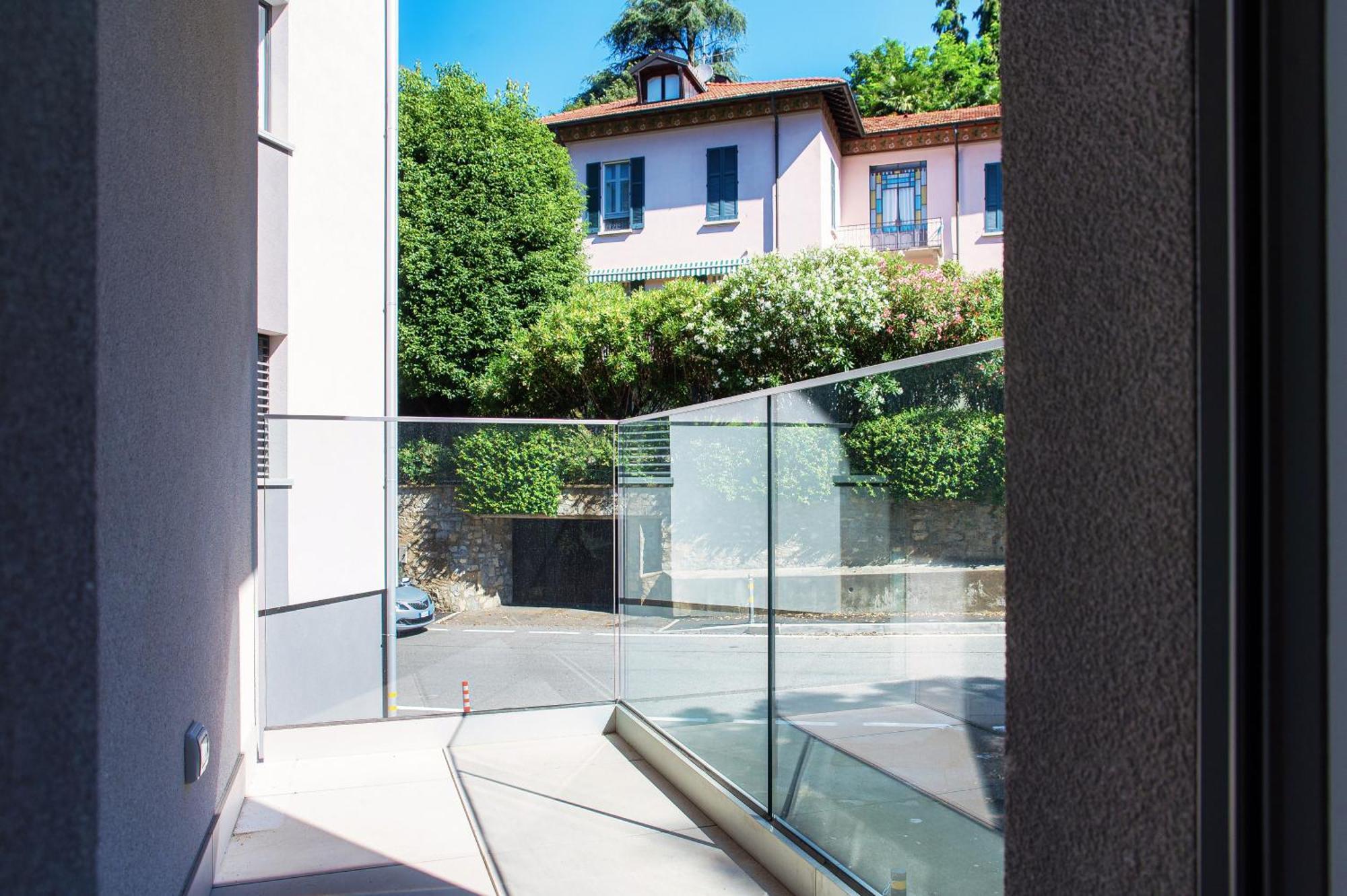 Lario Suite Apartments By Quokka 360 - With Parking Next To Como City Buitenkant foto