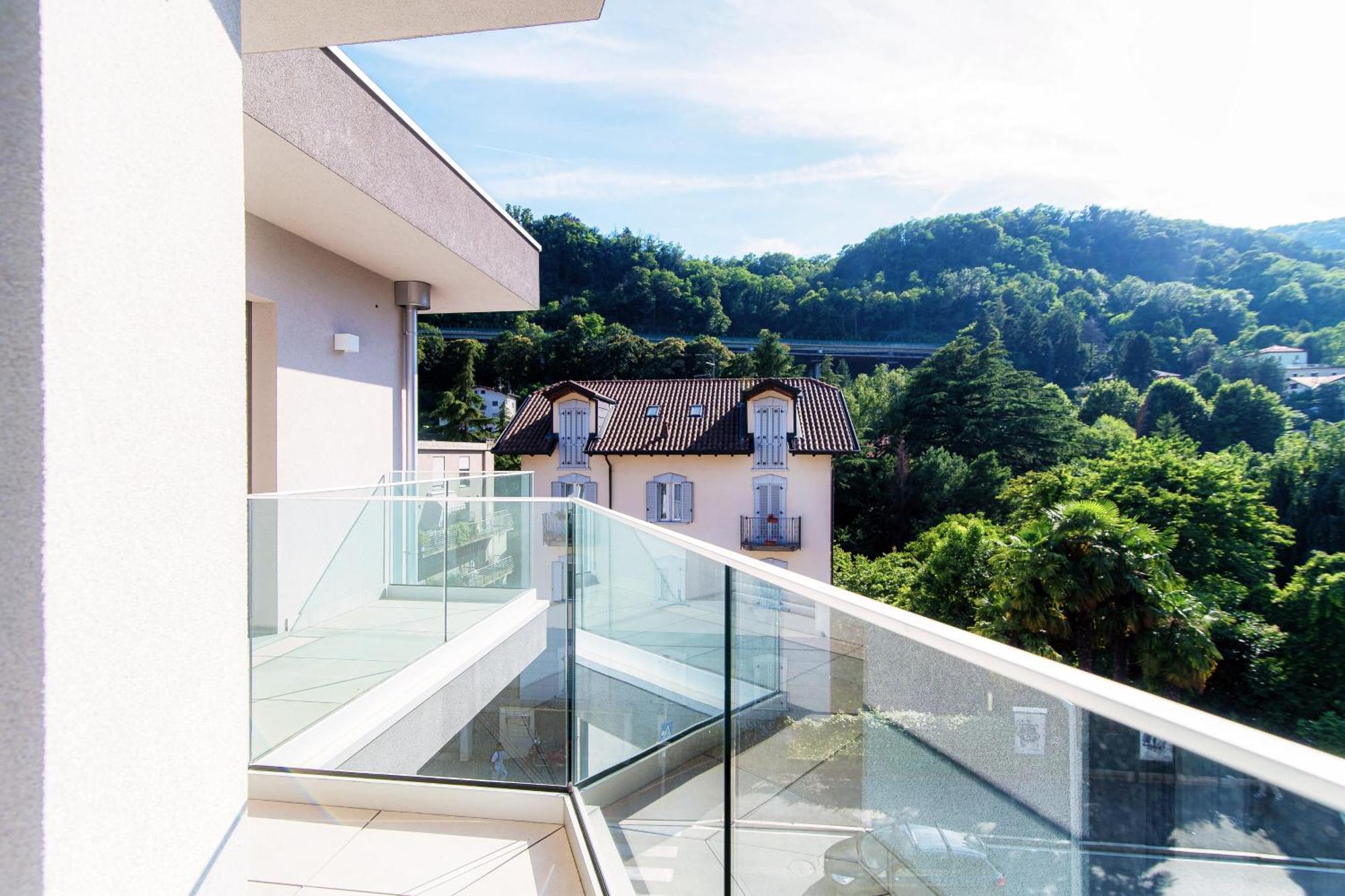 Lario Suite Apartments By Quokka 360 - With Parking Next To Como City Buitenkant foto