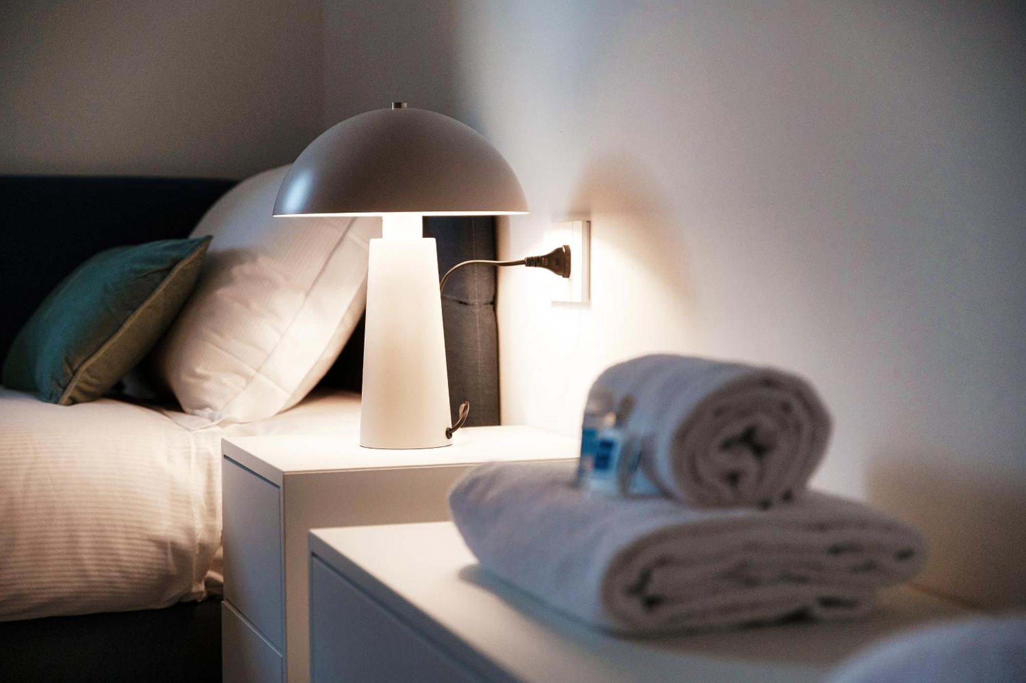 Lario Suite Apartments By Quokka 360 - With Parking Next To Como City Buitenkant foto
