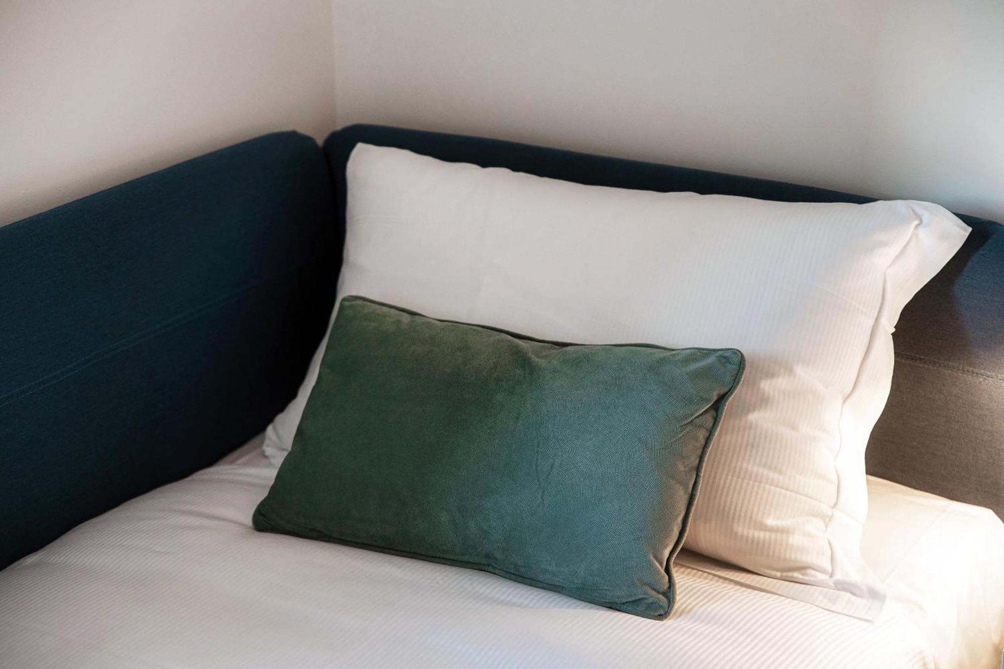 Lario Suite Apartments By Quokka 360 - With Parking Next To Como City Buitenkant foto