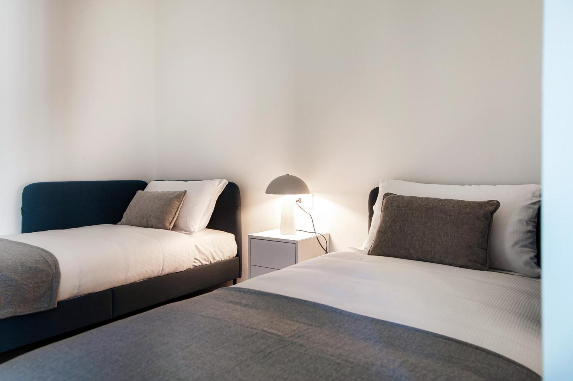 Lario Suite Apartments By Quokka 360 - With Parking Next To Como City Buitenkant foto