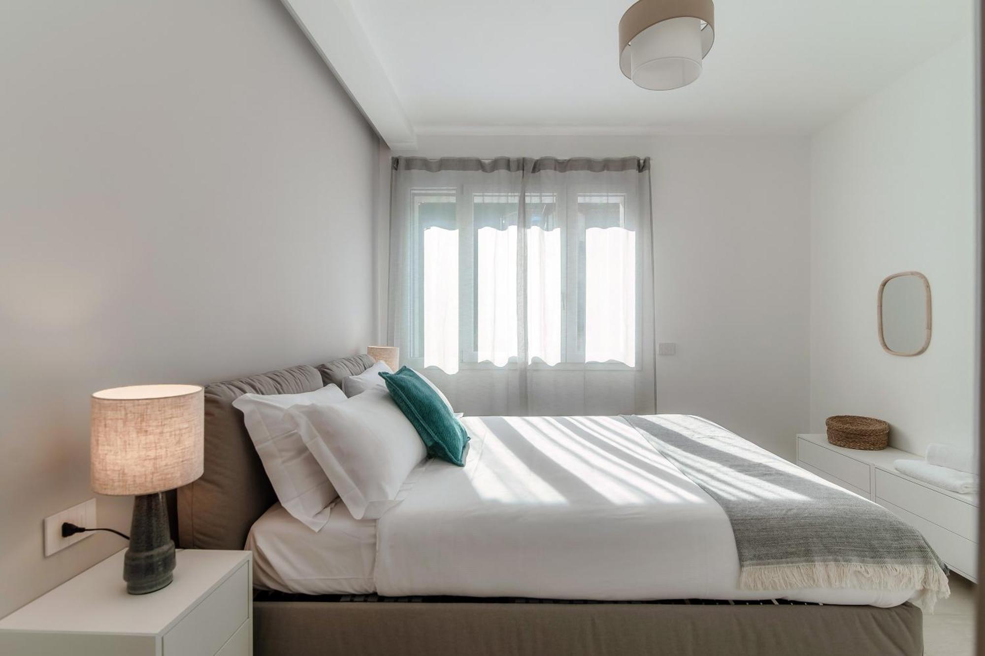 Lario Suite Apartments By Quokka 360 - With Parking Next To Como City Buitenkant foto